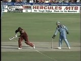 Brian Lara Freakish Dismissal of all Times, great work by Alec Stewart
