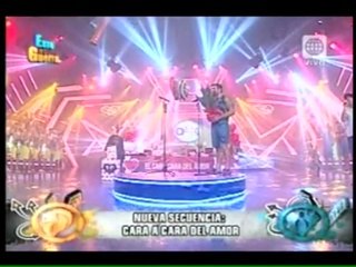 Nicola Porcella sorprende a Angie Arizaga por San Valentín