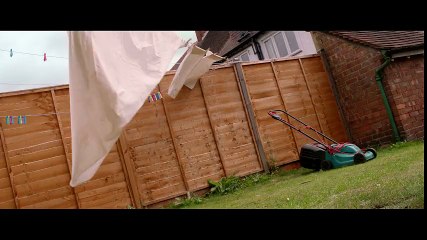 Derisini Çıkartan Adam ve Kadının İlginç Aşk Hikayesi