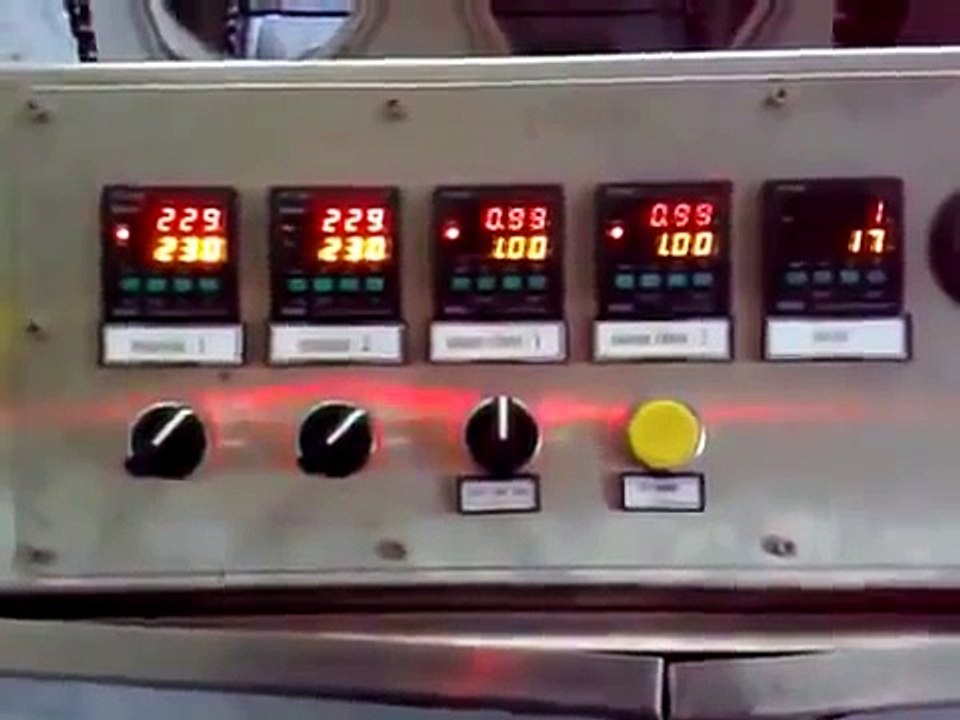 Plastic cup sealing machine