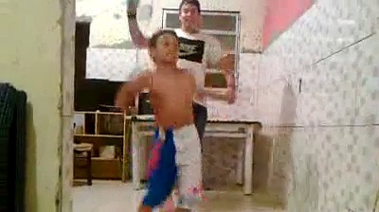 __Dança KUDURO-__ ...Rapeize do C.J.R... - YouTube