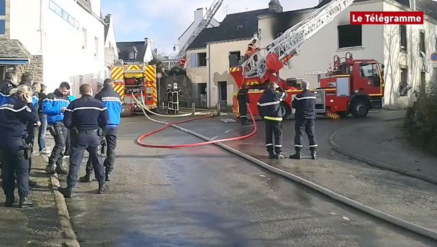 Auray. Un immeuble totalement détruit par un incendie