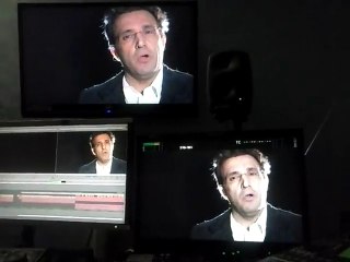 Flavio Insinna stasera a Blob fra Gina o Rosa