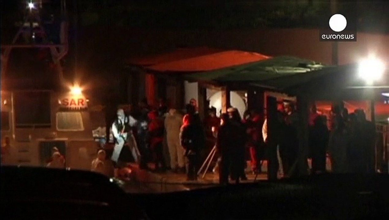 700 Flüchtlinge von italienischer Küstenwache gerettet