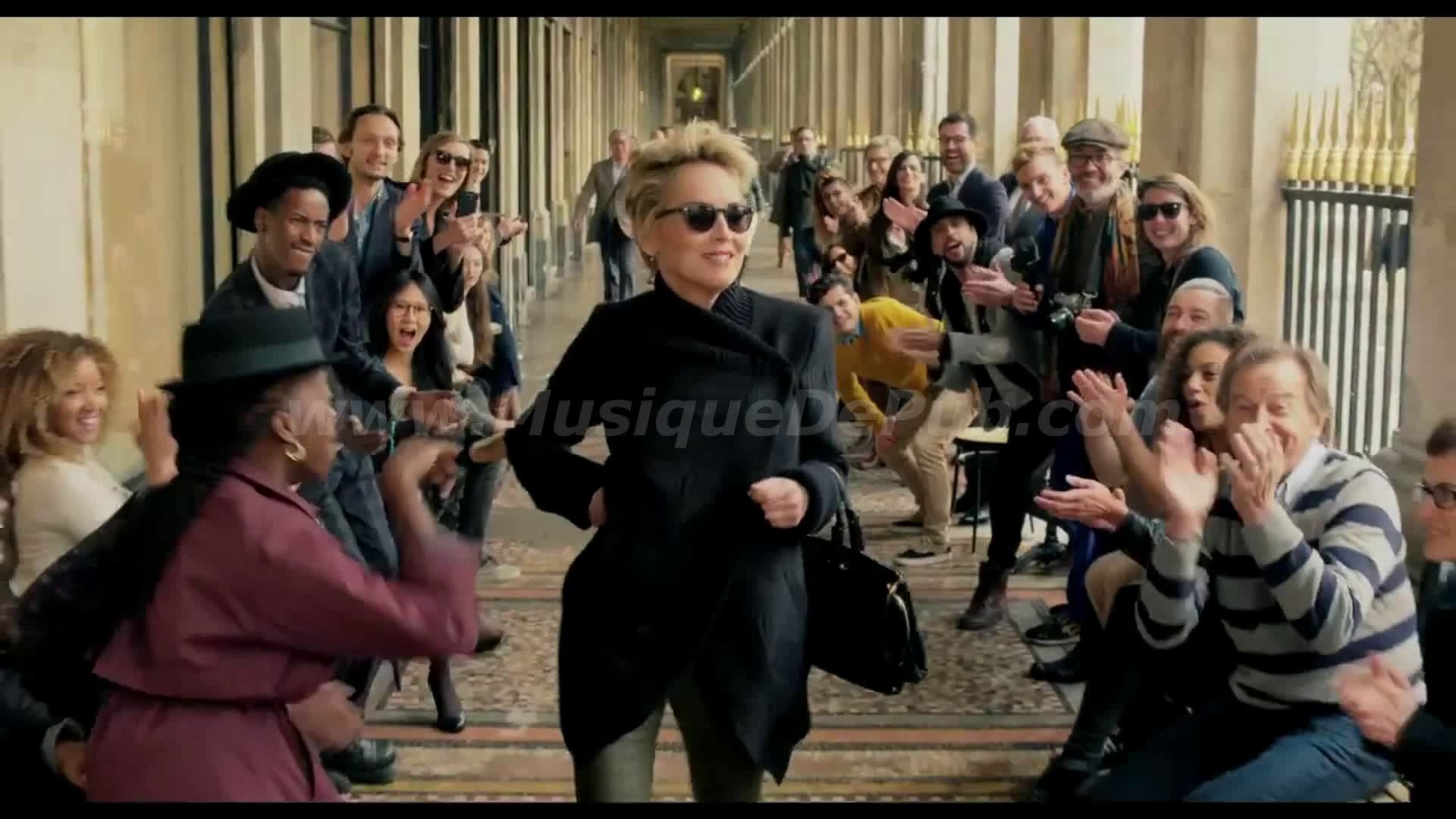 pub Alain Afflelou 'Sharon Stone' 2015 [HQ] - Vidéo Dailymotion