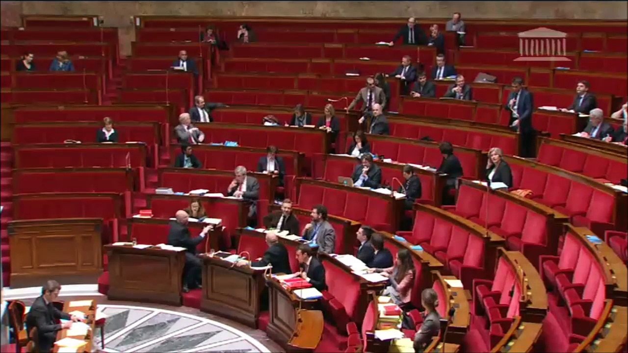 14/02/2015 Olivier Faure sur les compensations travail du dimanche