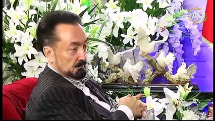 Atatürk bağnazlığı temizlerken, Bediüzzaman Hazretleri de maneviyatı geliştirdi. Birbirlerine zıt gibi görünmeleri ledüni bir ilimdir.