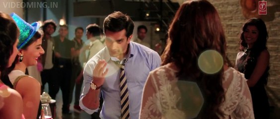 Chand Aasmano Se Laapata (Alone) Full HD