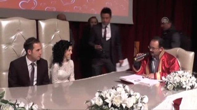 Sevgililer Günü'nde Toplu Nikah