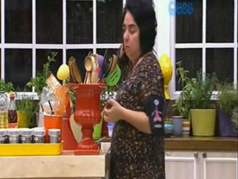 Mariza tenta animar Adrilles, Fernando e Aline - 15.02.2015