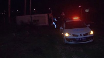 Midibüs Devrildi: 6 Yaralı