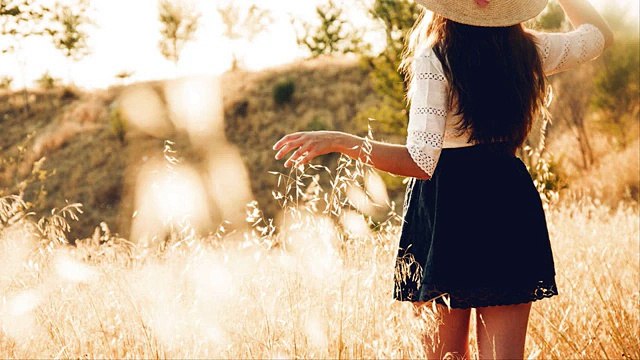 Adventure Club - Gold ft. Yuna (Candyland & REVOKE Remix)