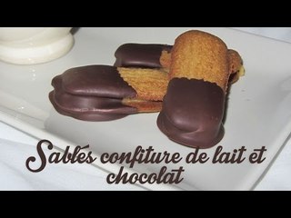 Petits sablés fourrés à la confiture de lait et chocolat