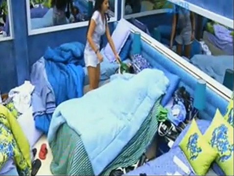 Adrilles, Fernando, Mariza, Aline no jardim ouvindo as marchas de carnaval - 14.02.2015