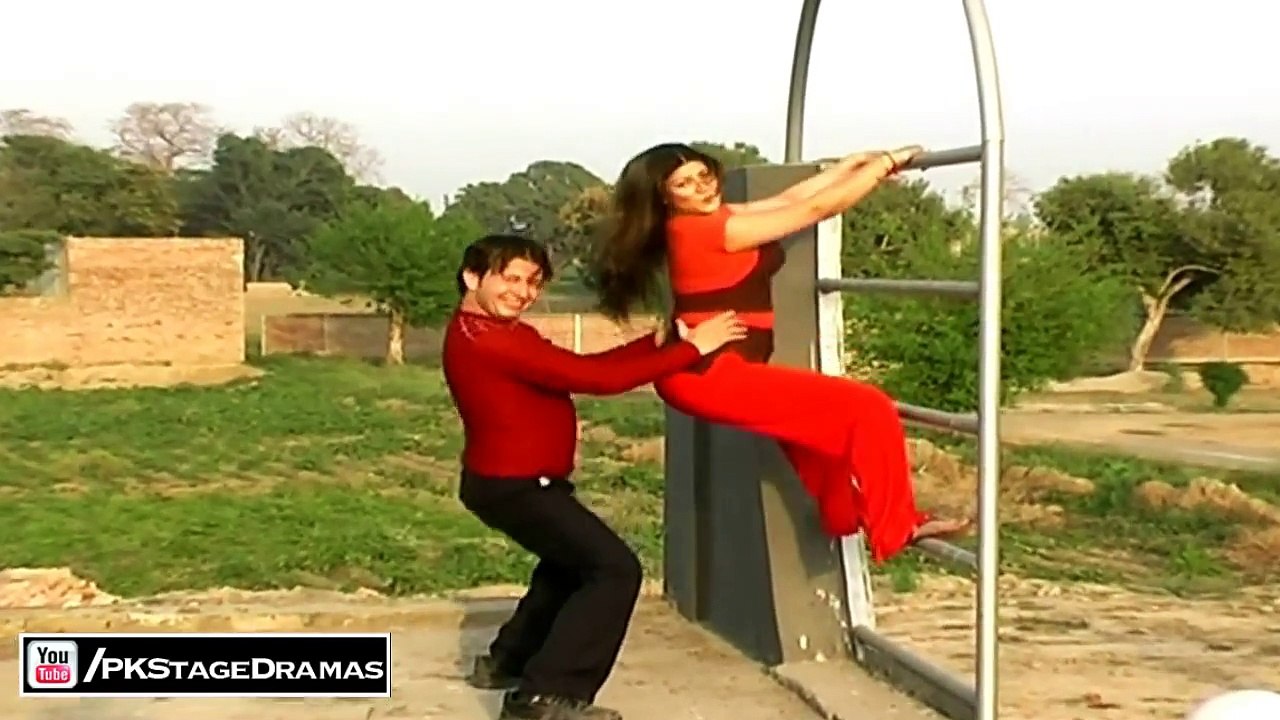 JI KARDA SAMINA KHAN MUJRA - PAKISTANI MUJRA DANCE 2014(1)