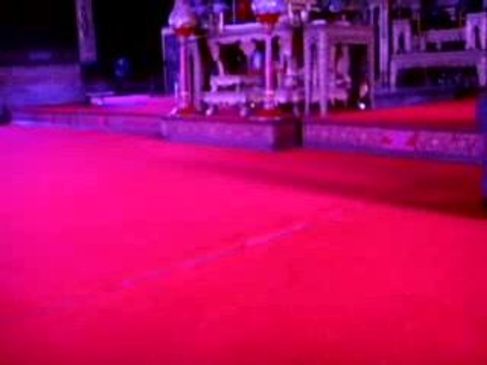 Intérieur d'un temple bouddhiste