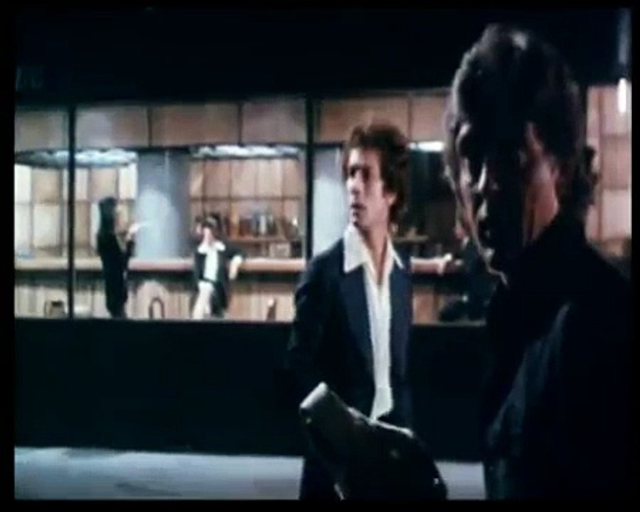 Rojo Oscuro (1975)