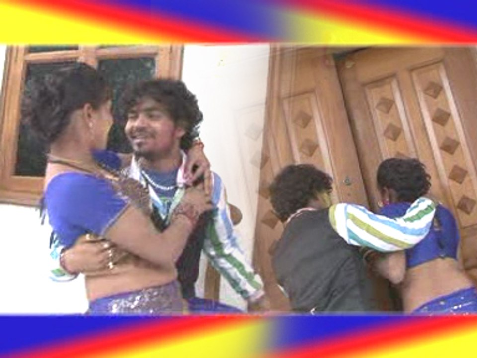 Hot Holi Romance Scene | Water Proof Choli | Bhojpuri Holi Song