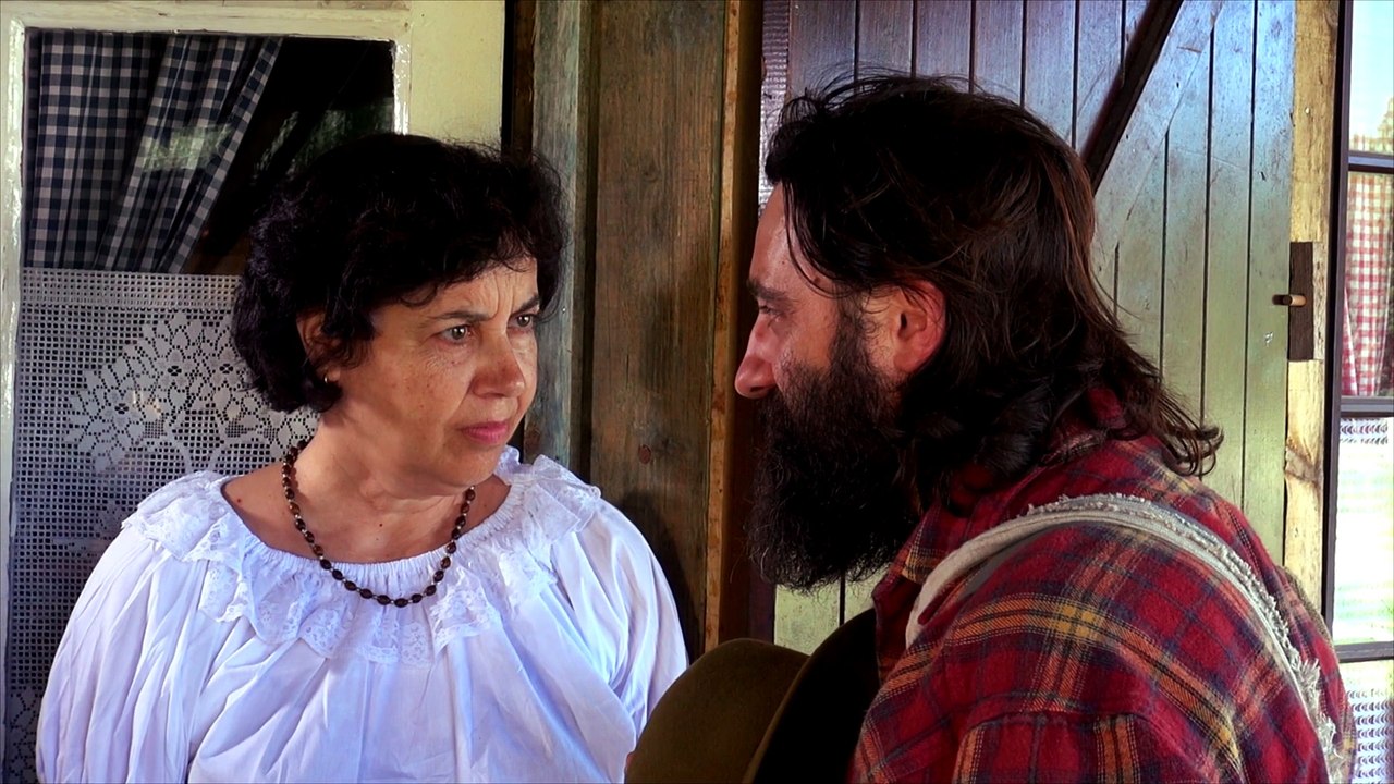 Episode 7 - Parodie la petite maison dans la prairie - In Bed with laura