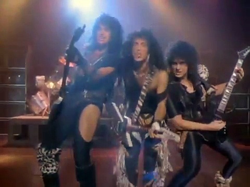KISS: Heaven's On Fire