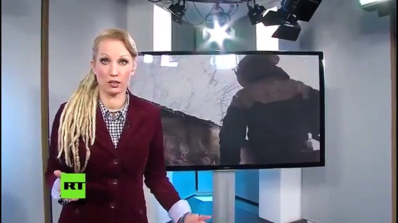 OST-UKRAINE WIRD KAPUTT GEBOMBT- GEFAeHRLICHE LUNTE BRENNT
