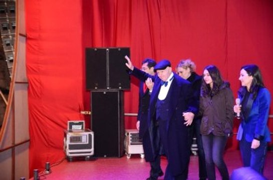 Kayahan ve Nilüfer Yıllar Sonra Aynı Sahnede