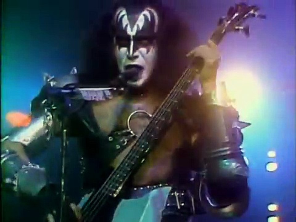 KISS: I Love It Loud