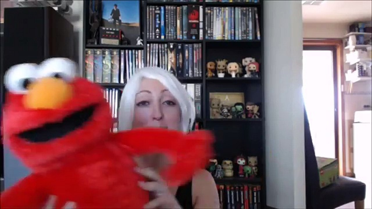 OUT TAKE - Elmo talks back during filming