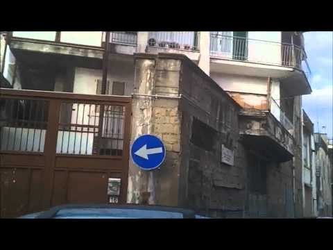 Aversa (CE) - Via Pelliccia, il senso unico che non c'è (14.02.15)