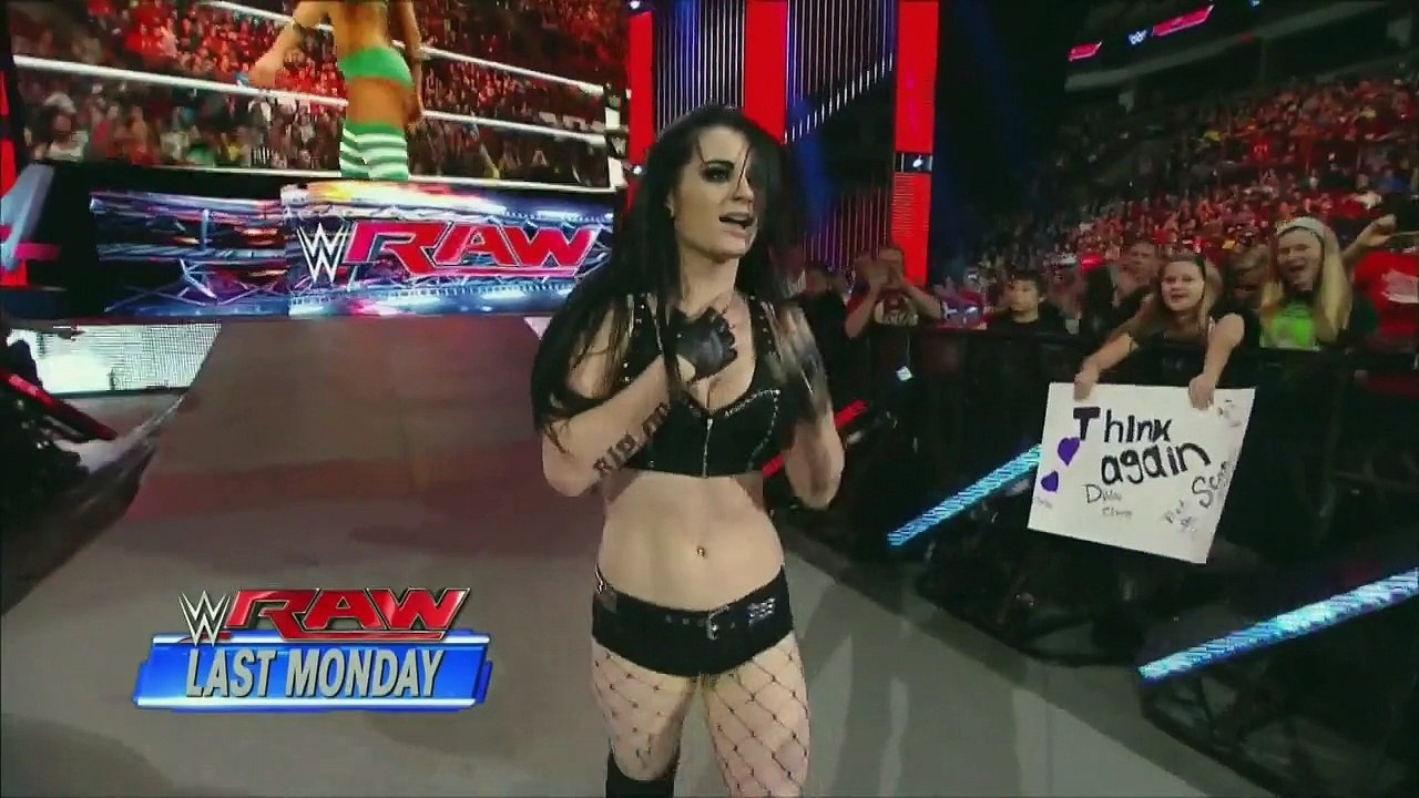 WWE Smackdown 2015 02 12 - Paige vs Summer Rae