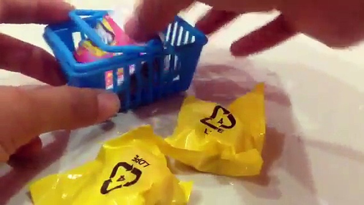 Shopkins blind bag!!