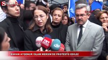 Aile bakanına şok protesto!