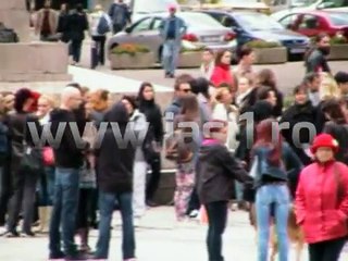 Iasi 15 septembrie - IMPREUNA SALVAM ROSIA MONTANA - protest - 2013 - www.iasi1.ro