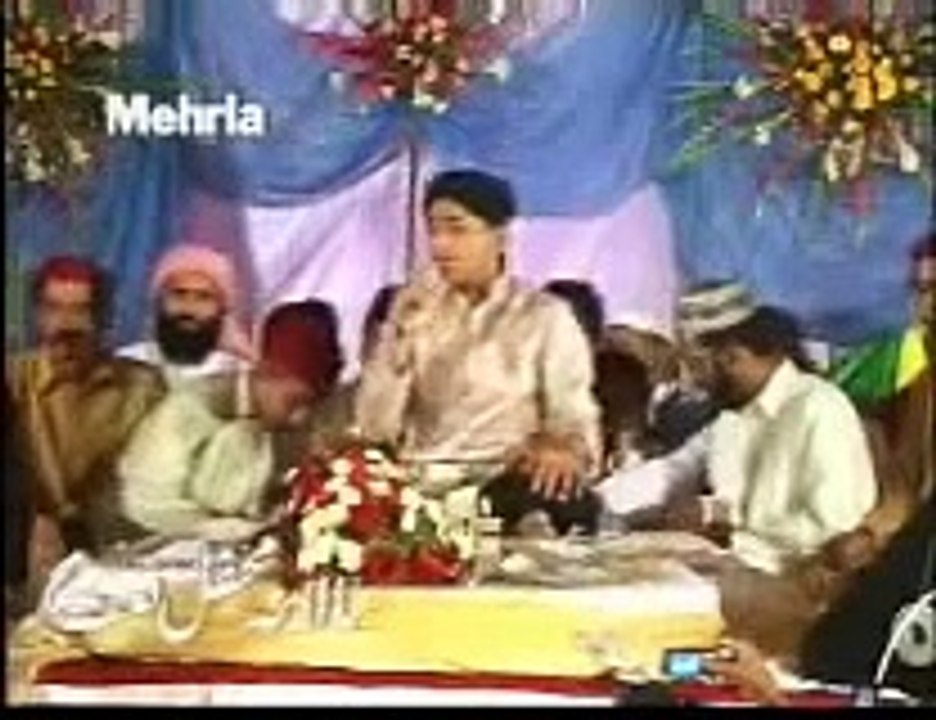 FARHAN ALI QADRI ----SOHNA AYA TE SAJ---(KALYAM AWAN MEFIL)