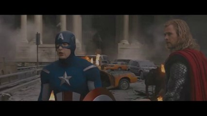 Spider-Man Helps The Avengers During Battle of New York in Fanmade Video
