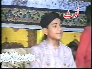Madinay Wala Amina Da Laal-In the SUPER mashallah voice of M.Farhan Ali Qadri!