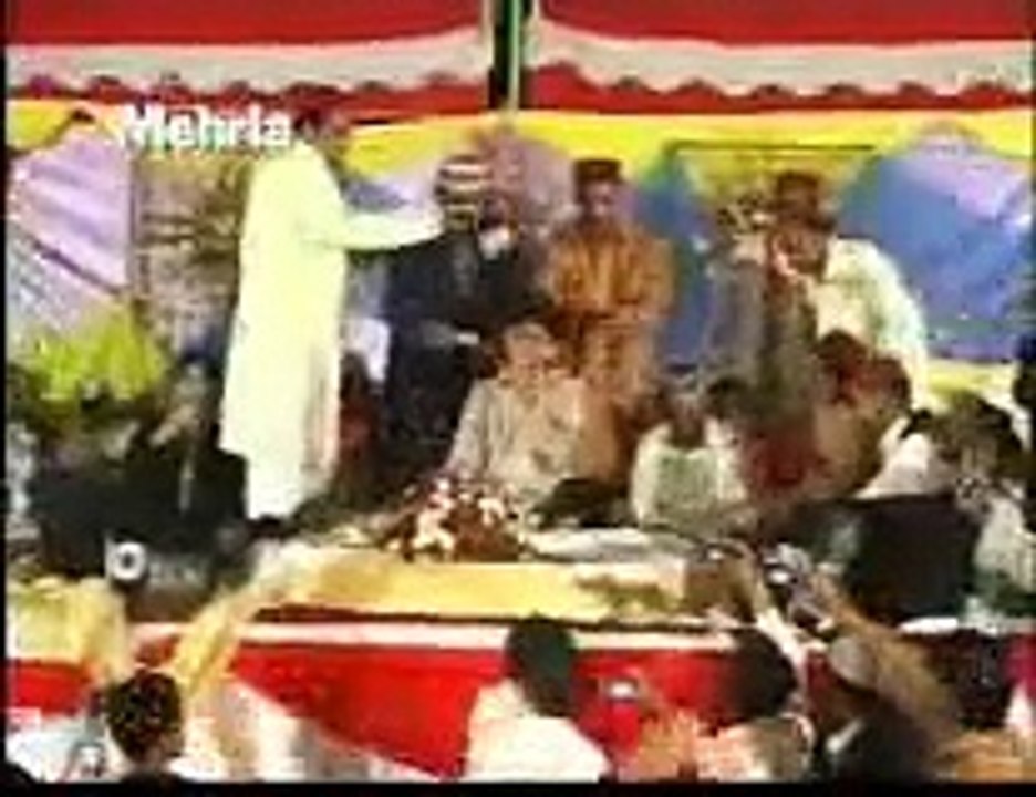 FARHAN ALI QADRI ----YA RAB MERI SOYE HUI---(KALYAM AWAN MEFIL)
