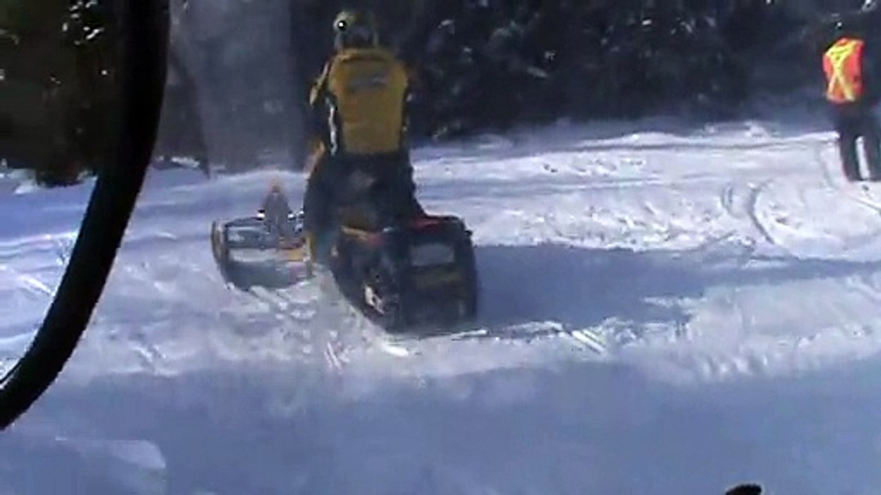 2015-02-14 rando motoneige vers cabane Lac-Poulin 04