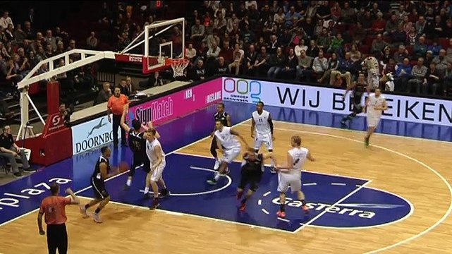 Bill Clark wint in debuut bij Donar van Den Bosch - RTV Noord