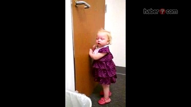 Kardeşi Olacağını Öğrenen 2 Yaşındaki Minik Çıldırdı
