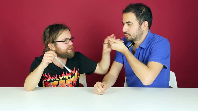 Kaşıkla Kafaya Vurma - Eşek Şakası-1 butçu Tayt giymiş