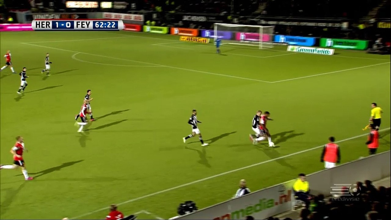 Kazim-Richards: Hacke, Spitze, Hürdensprung