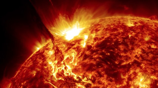 De superbes images du Soleil pour fêter les 5 ans du satellite SDO