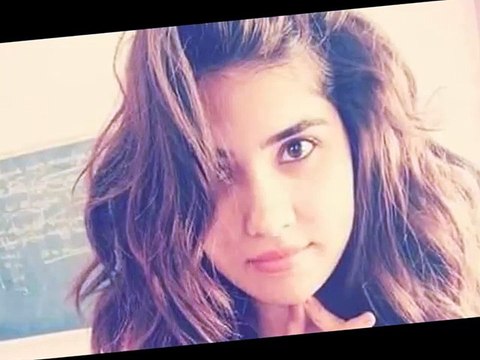 Sen Küçüksün Ölemezsin Kefen Bile Giyemezsin Kara Toprak Aldı Seni İstesende Dönemezsin