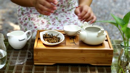 How To Brew Yunnan Gold  Tea - Dianhong Black Tea
