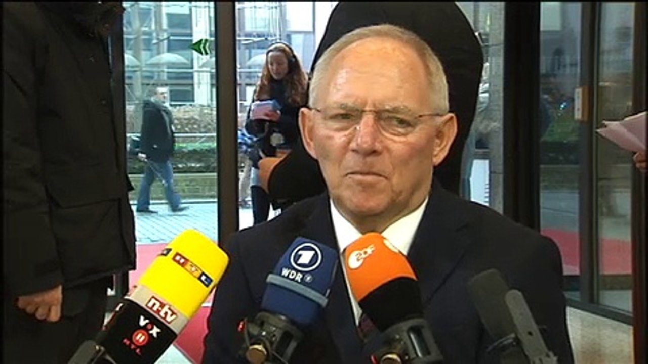 Σόιμπλε: Το ελληνικό πρόγραμμα πρέπει να ολοκληρωθεί