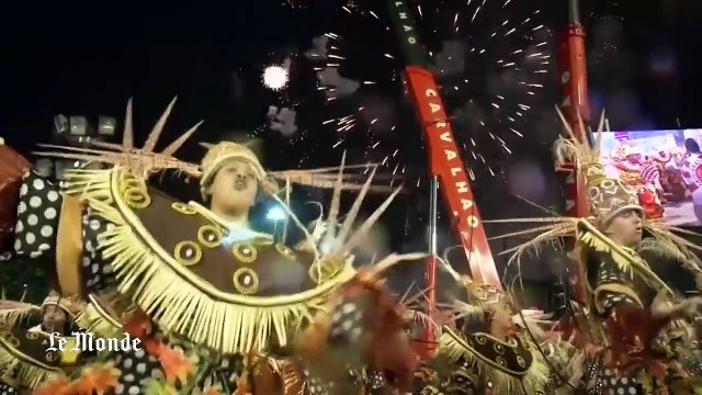 A Rio, le carnaval se poursuit malgré les intempéries