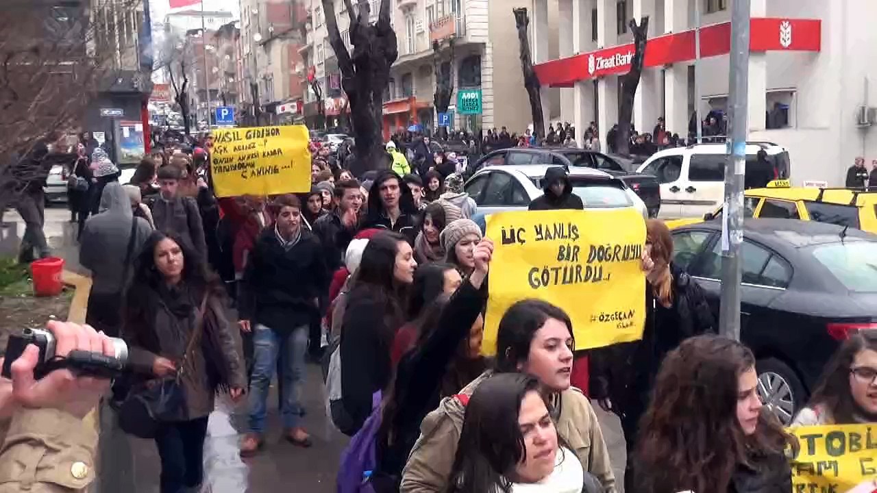 Özgecan yürüyüşü