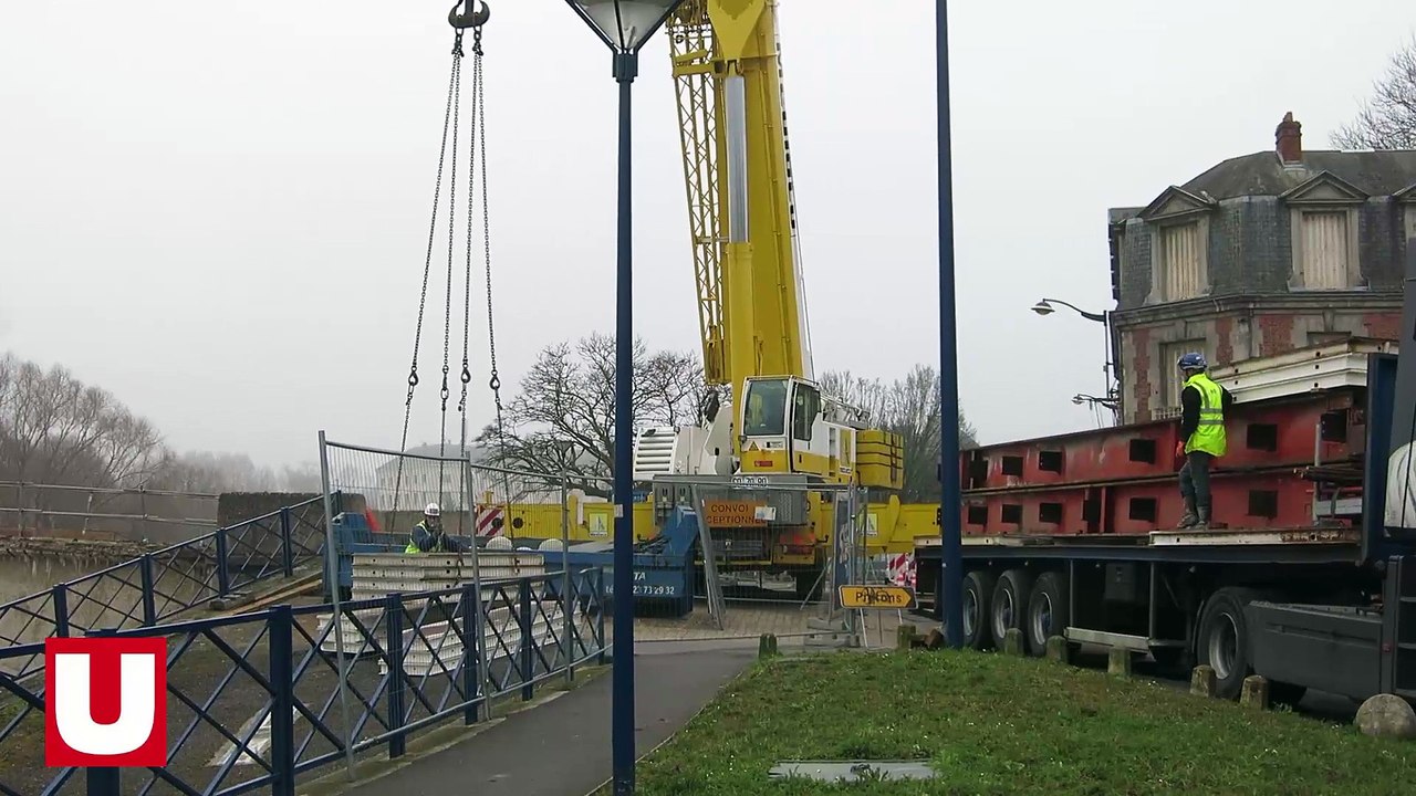 Ça bouge pour la passerelle des Anglais