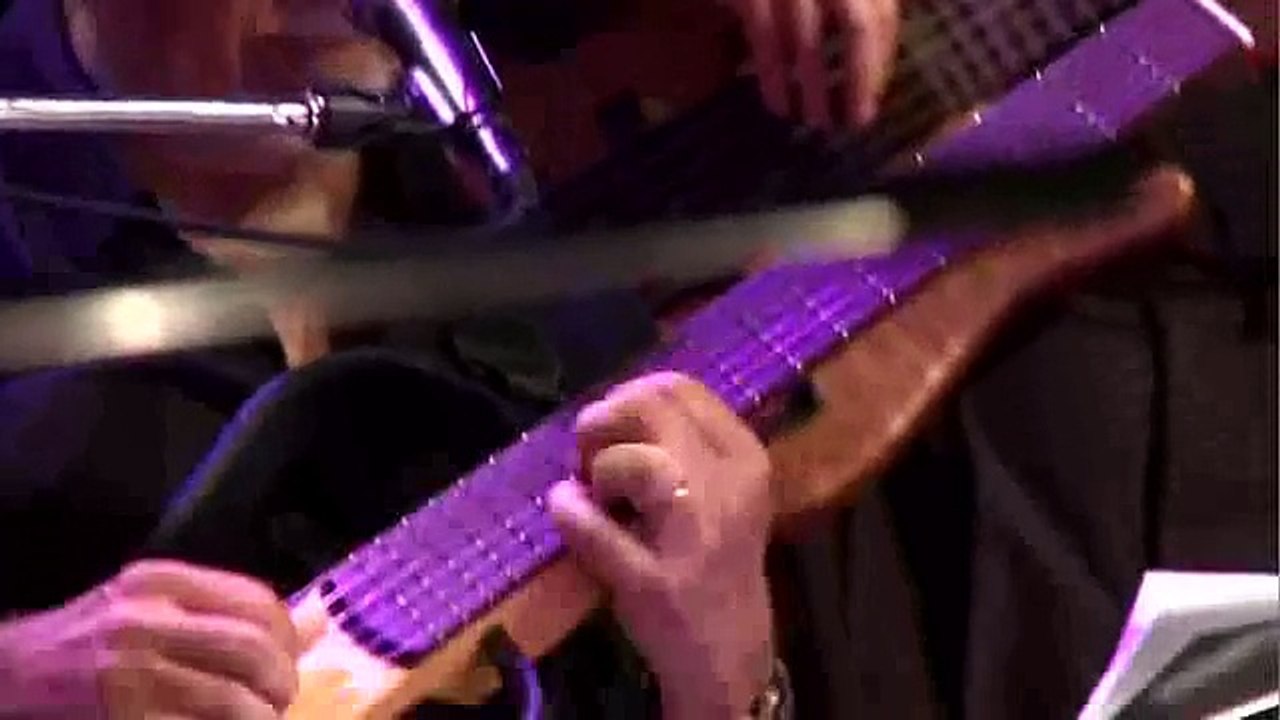 Cris Delanno - Roberto Menescal & Andy Summers - De do do do de da da da